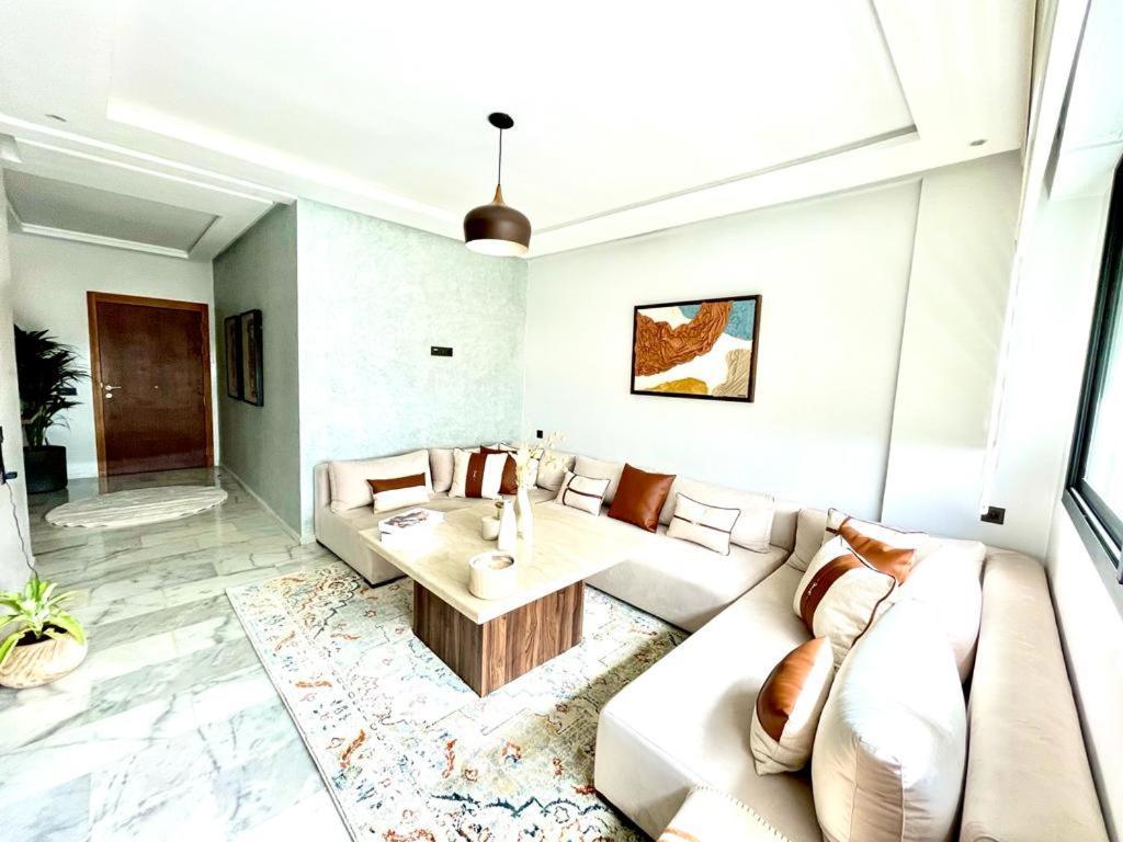 Apartment Luxurious Sea-view 2br *
