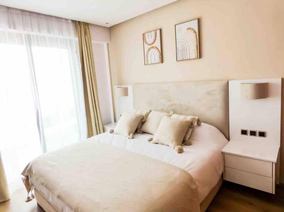 Apartment Luxurious Sea-view 2br