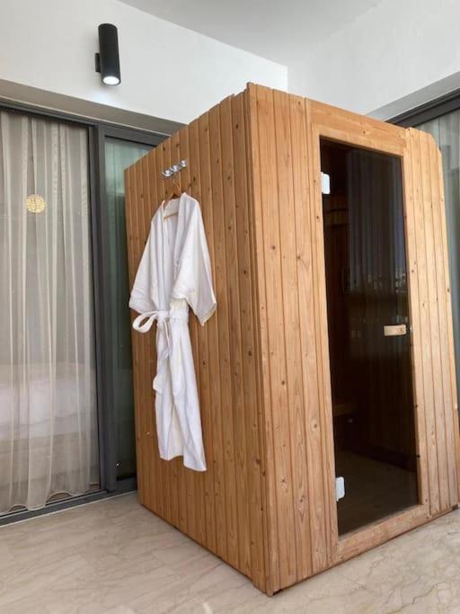 Apartment De Luxe ,piscine,parking,terrasse
