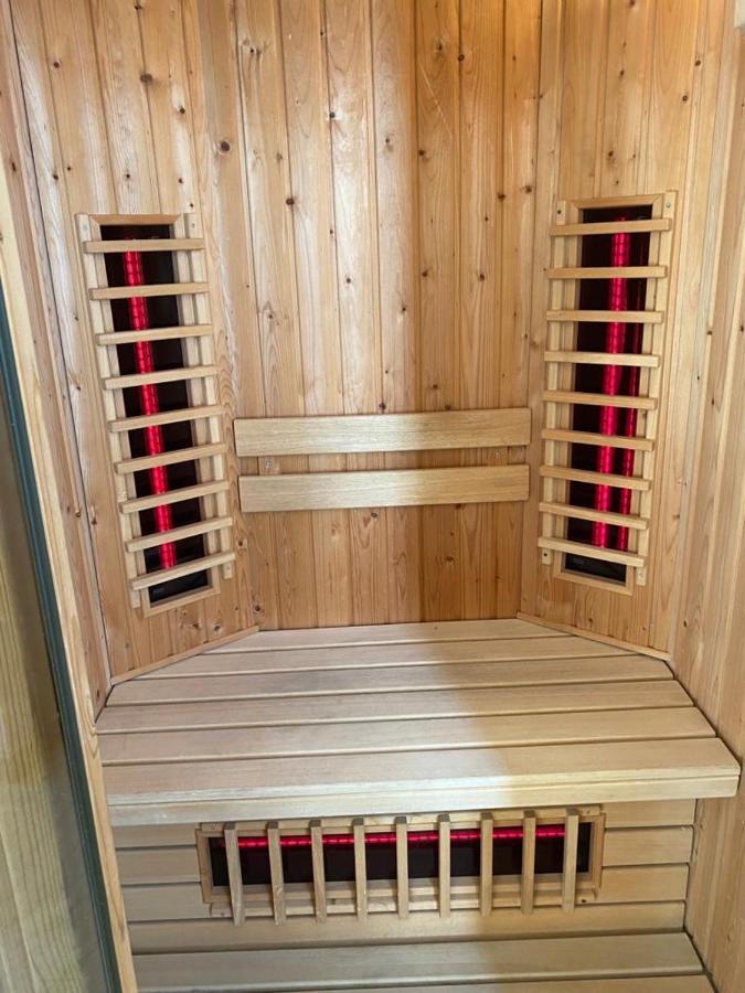 De Luxe ,piscine,parking,terrasse