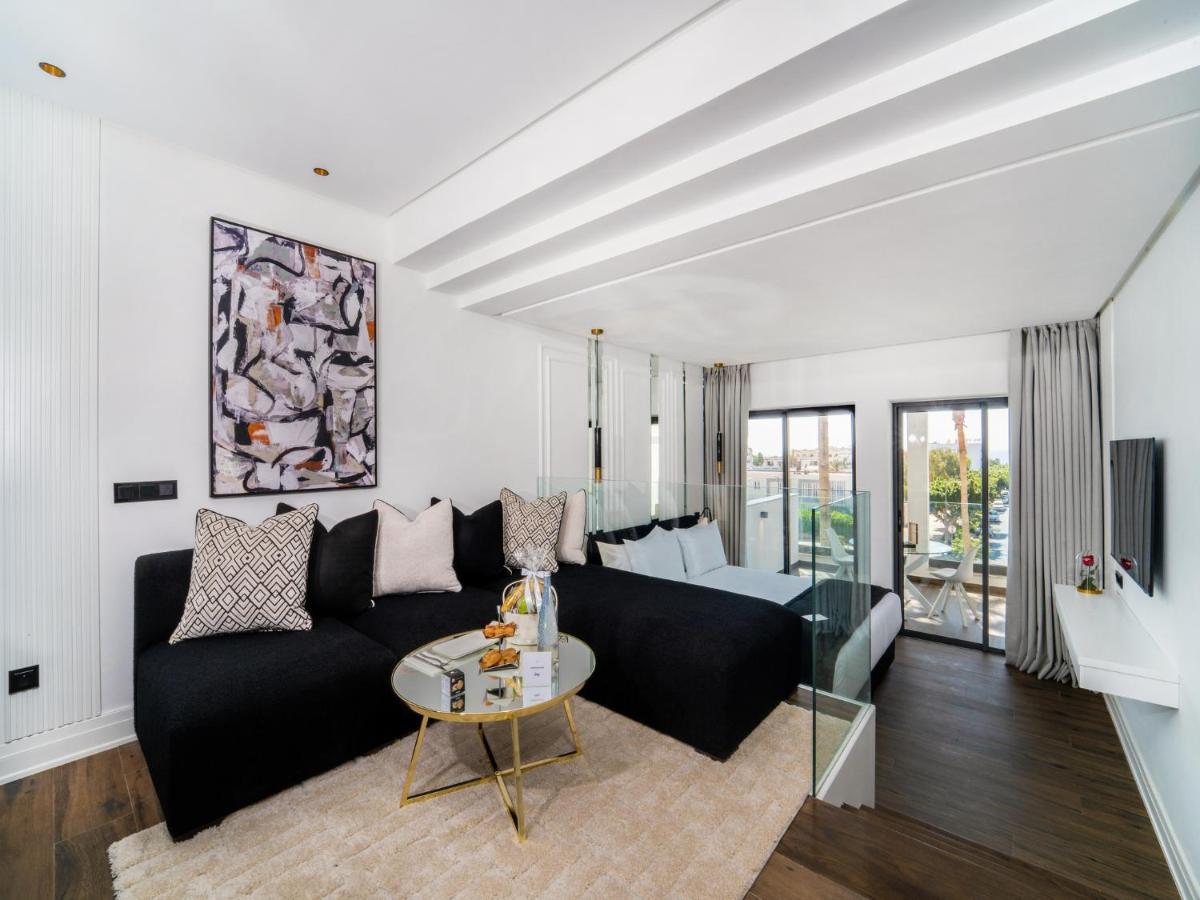 Hotel Petit Palace