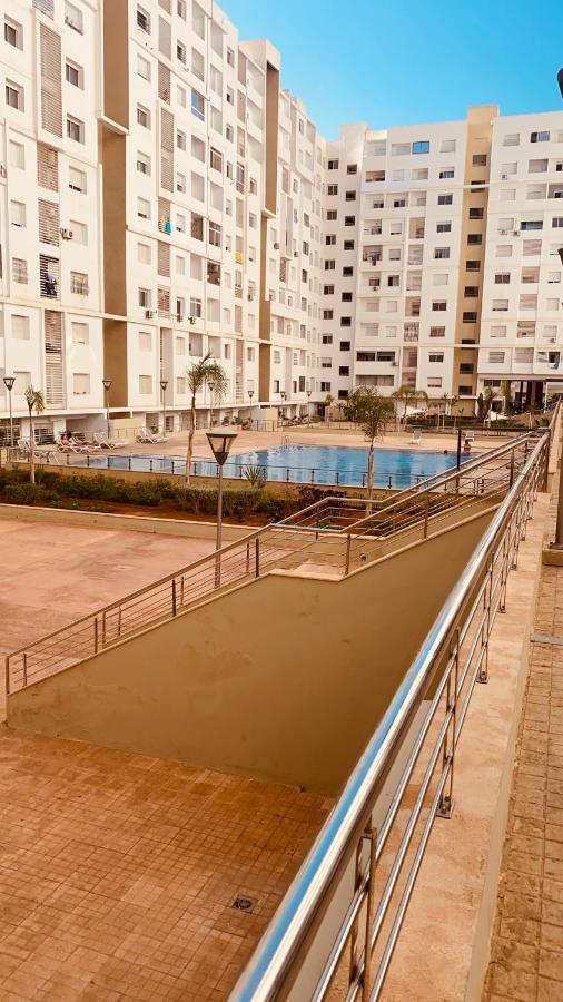 Avec Piscine