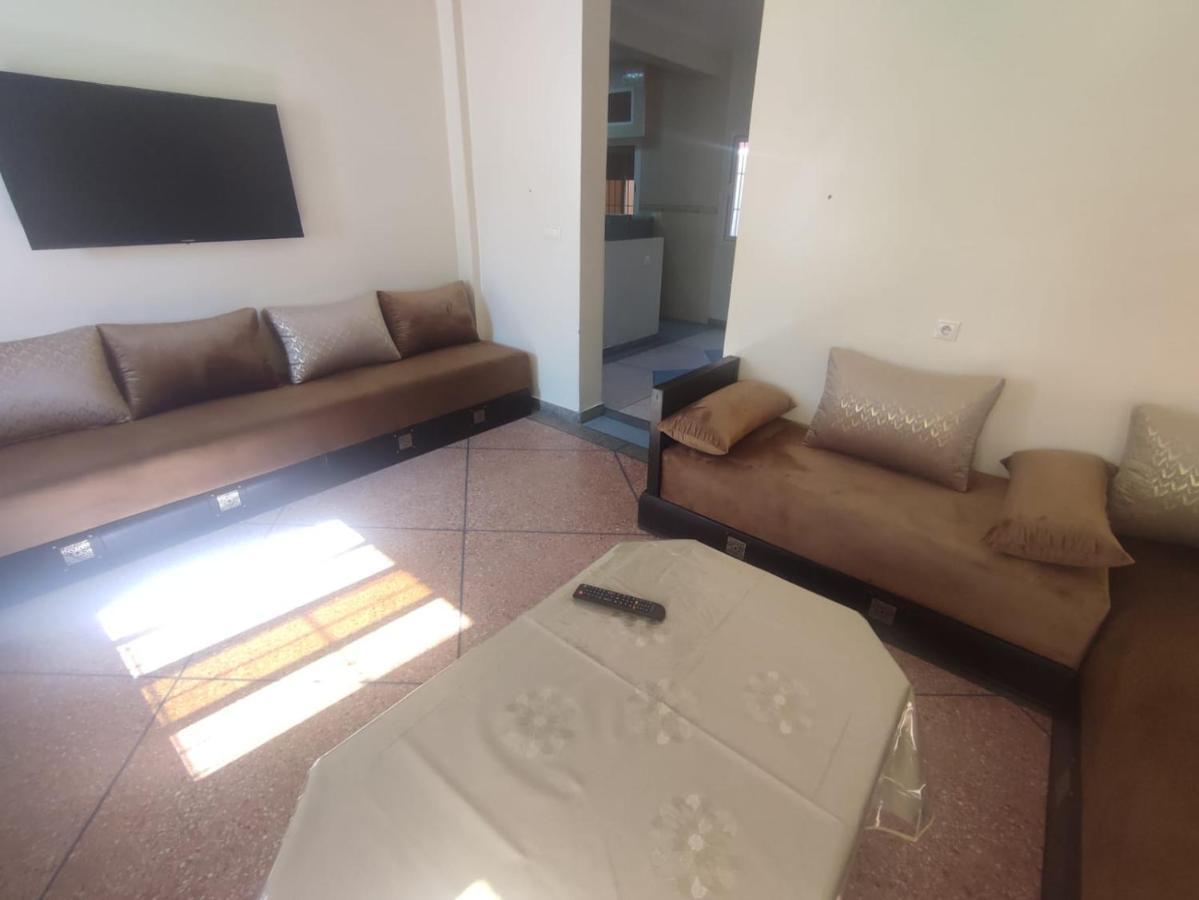 Apartment Centre 2eme Etage *