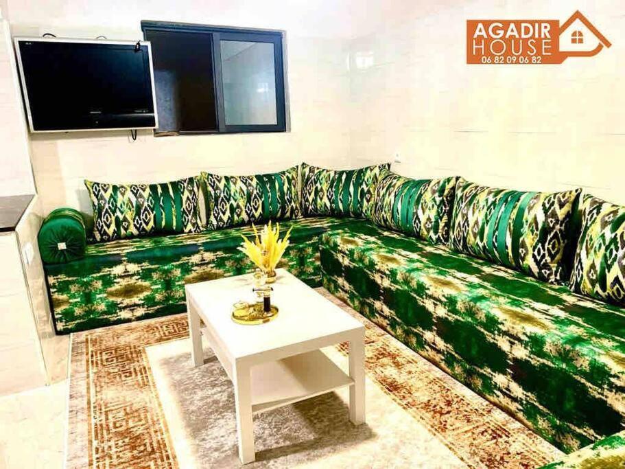Apartment هادئ وفي جانب شاطئ *
