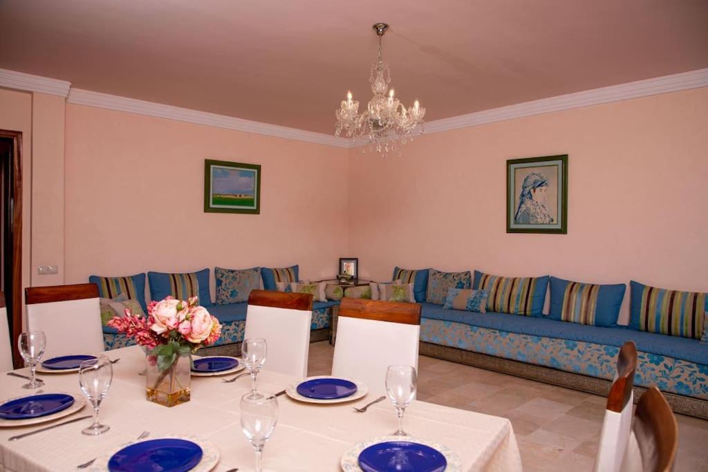 Spacious Beachview Marina - Families Only Apartment Agadir