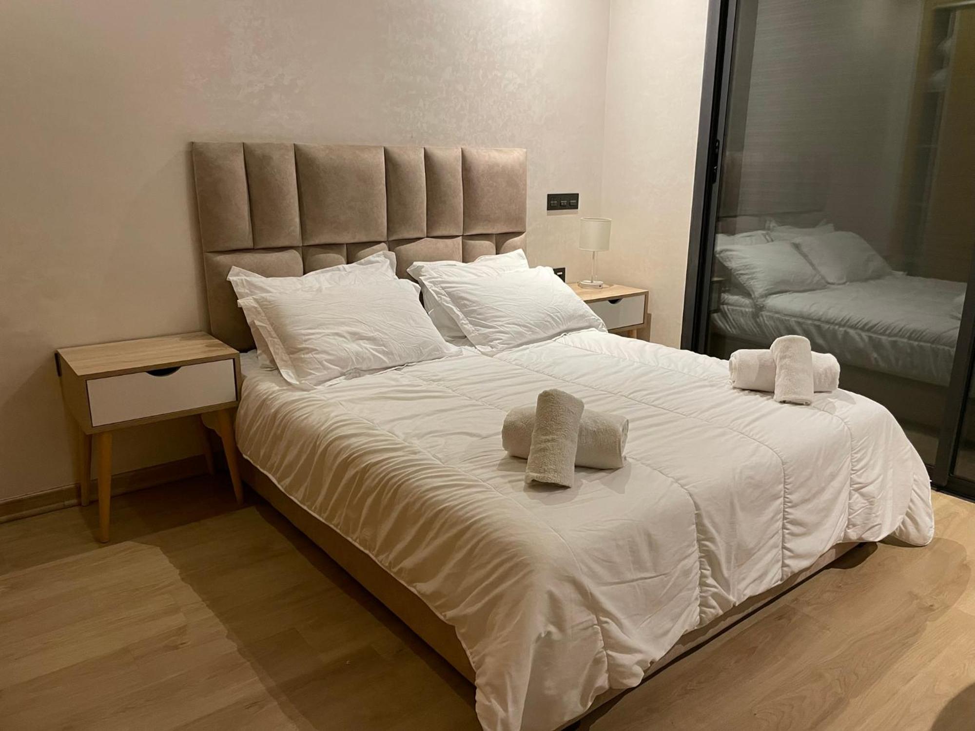 Appartement Superbe Avec Piscine à Bay *