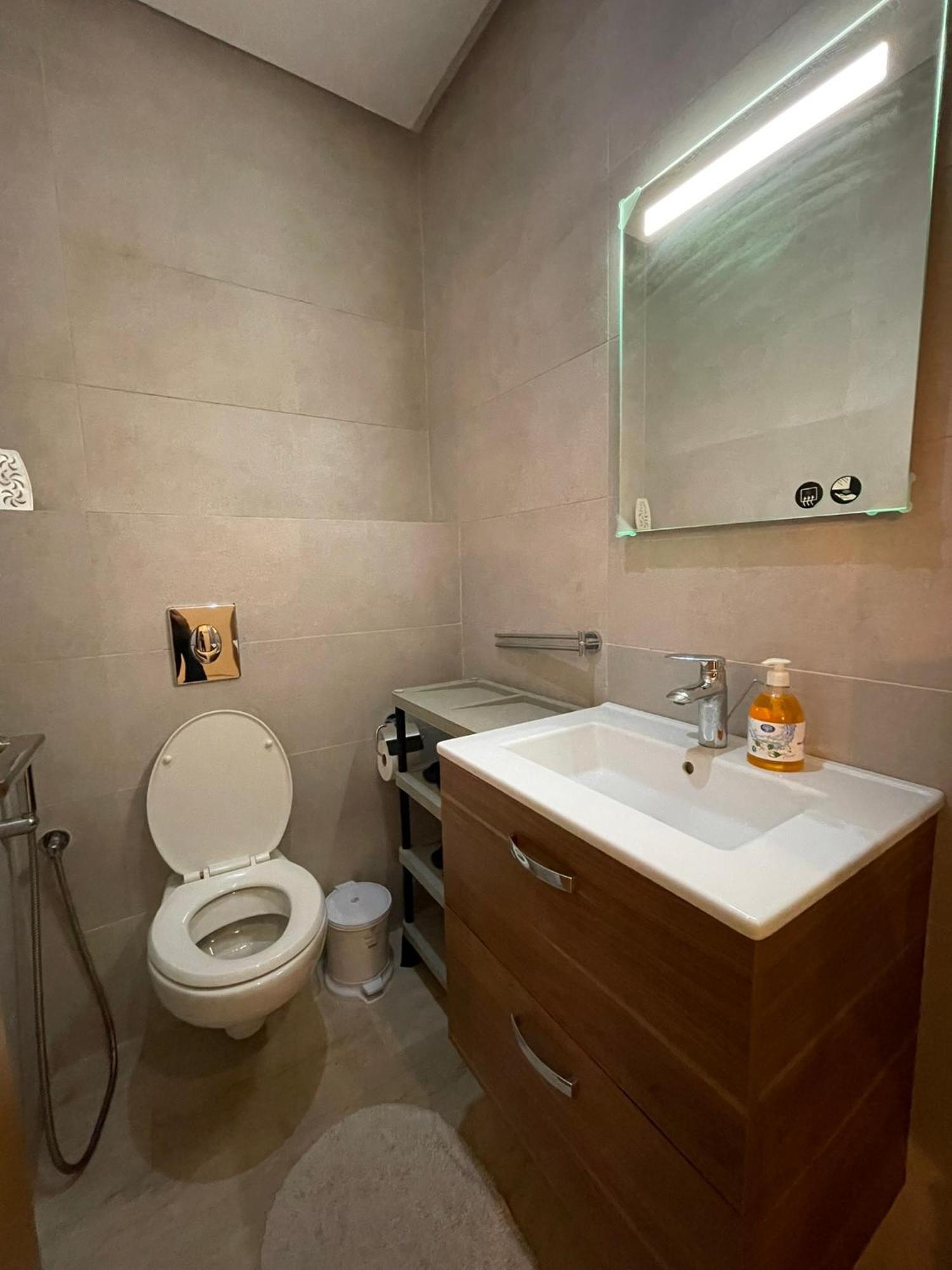 Appartement Superbe Avec Piscine à Bay