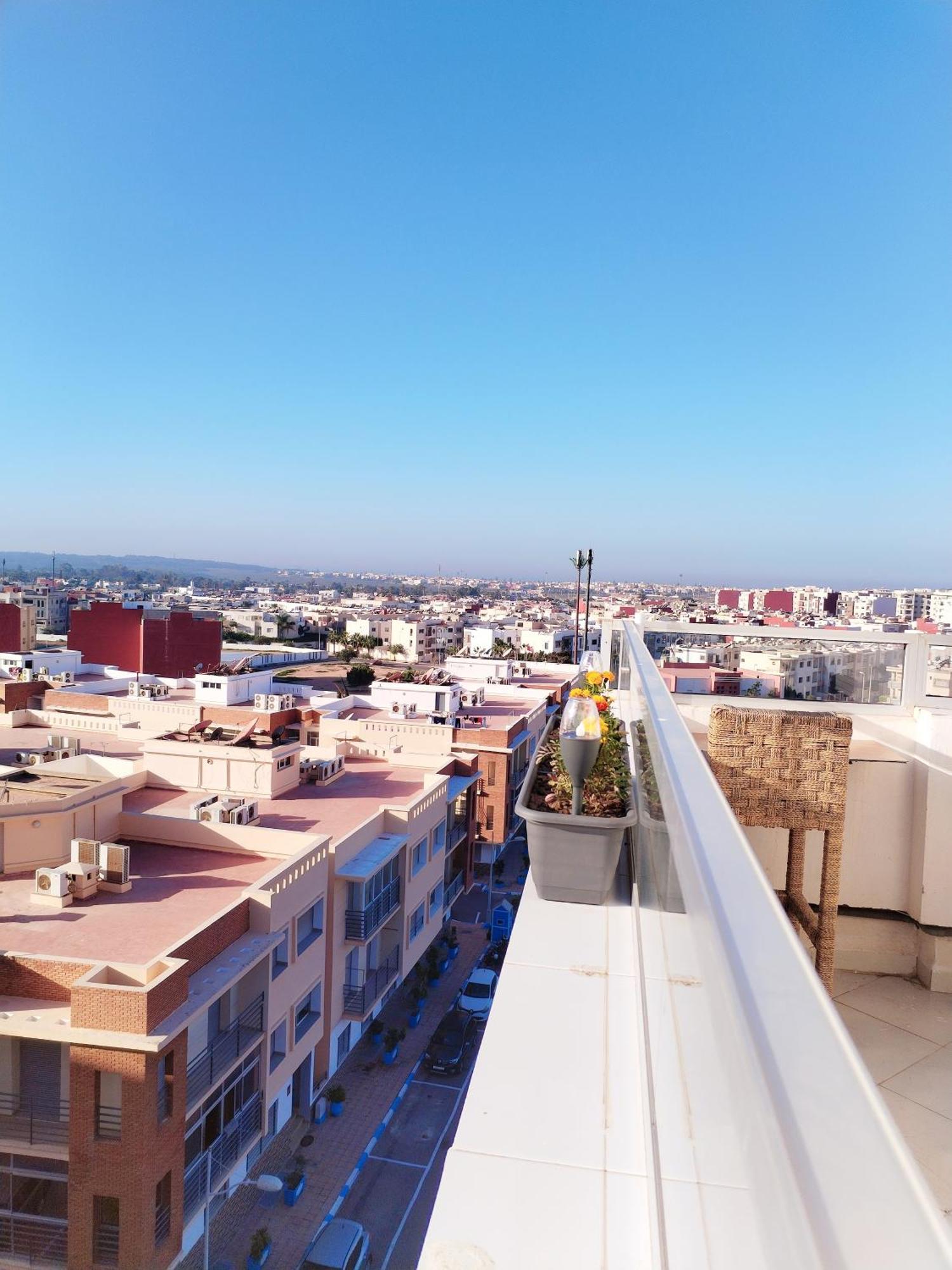 Large Sea View Studio Apartment