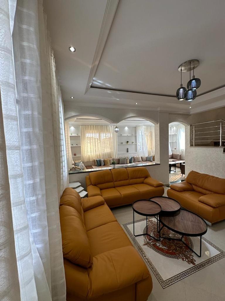 Villa Parfum D'agadir - Piscine Privee - Spacieuse Et Concfortable - Parking - Vue - Ambiance Familliale *