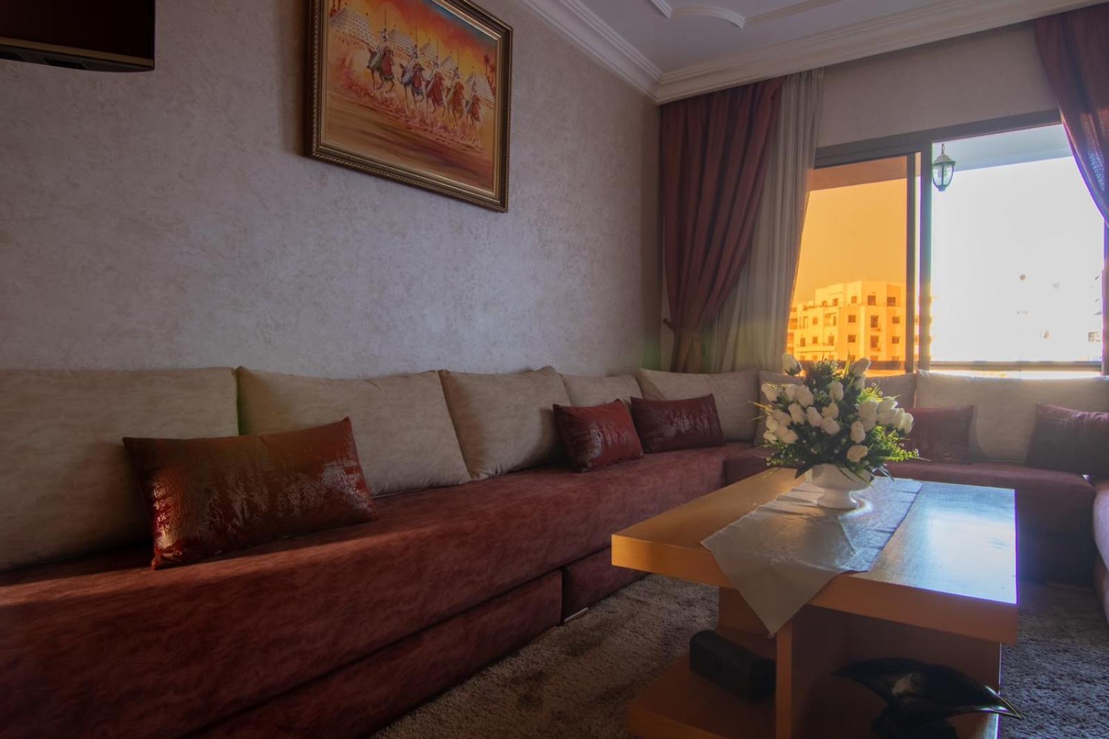 Apartment Prime Near With Pool, Amenities, Activities Deals