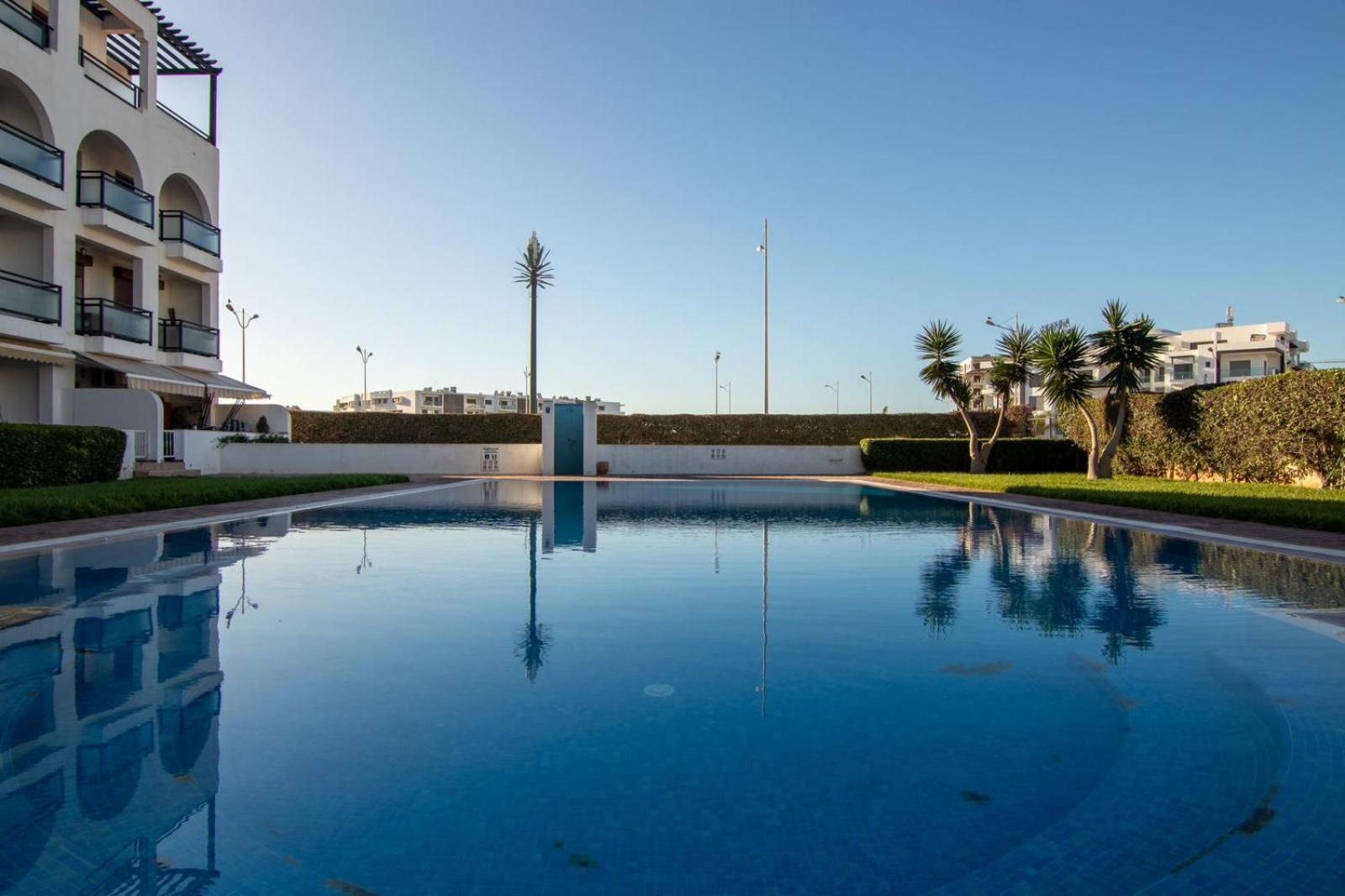 Prime Near With Pool, Amenities, Activities Deals Apartment *