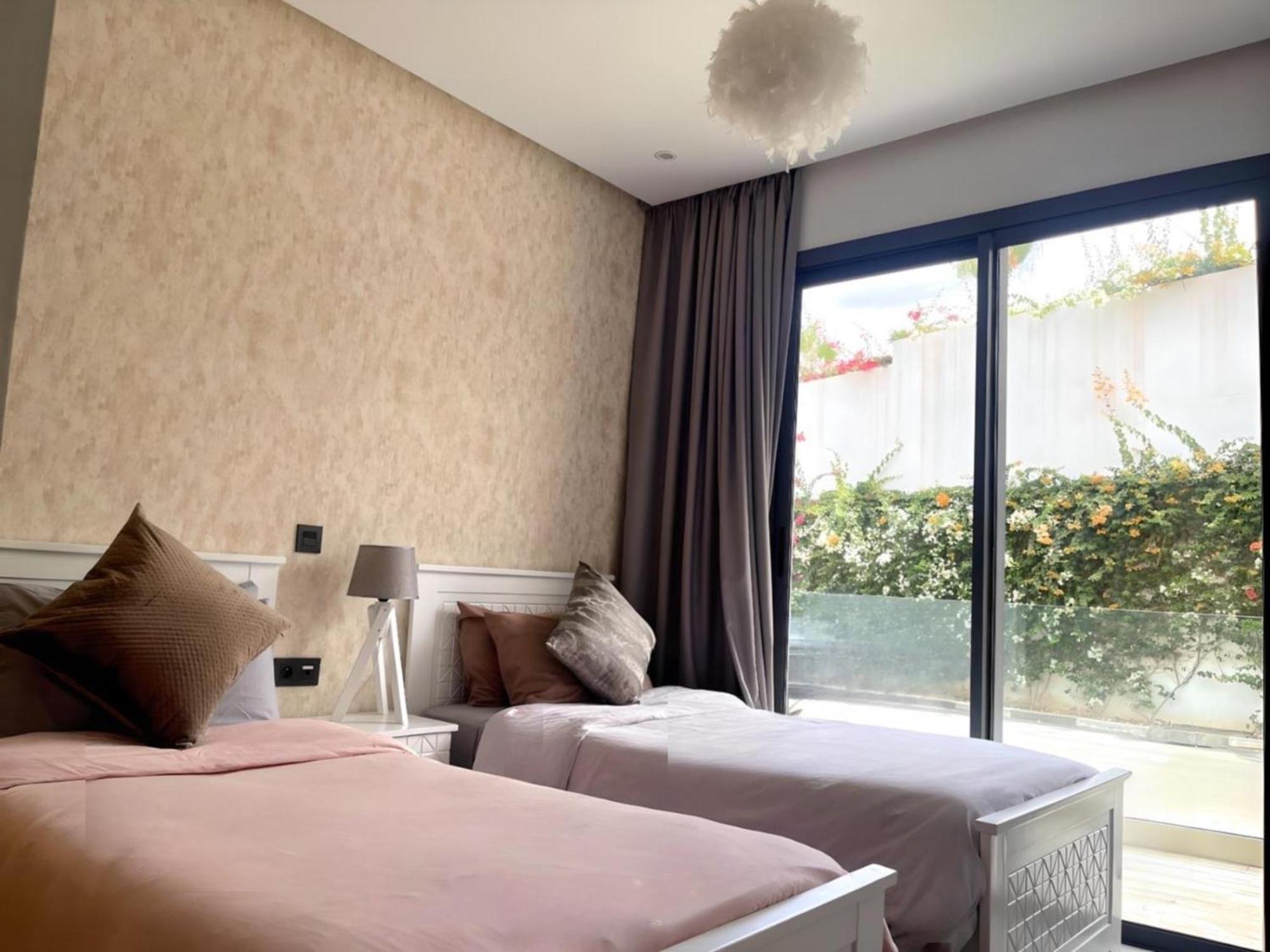 Apartment 2 Bedrooms With Huge Terrace Access To The Pool