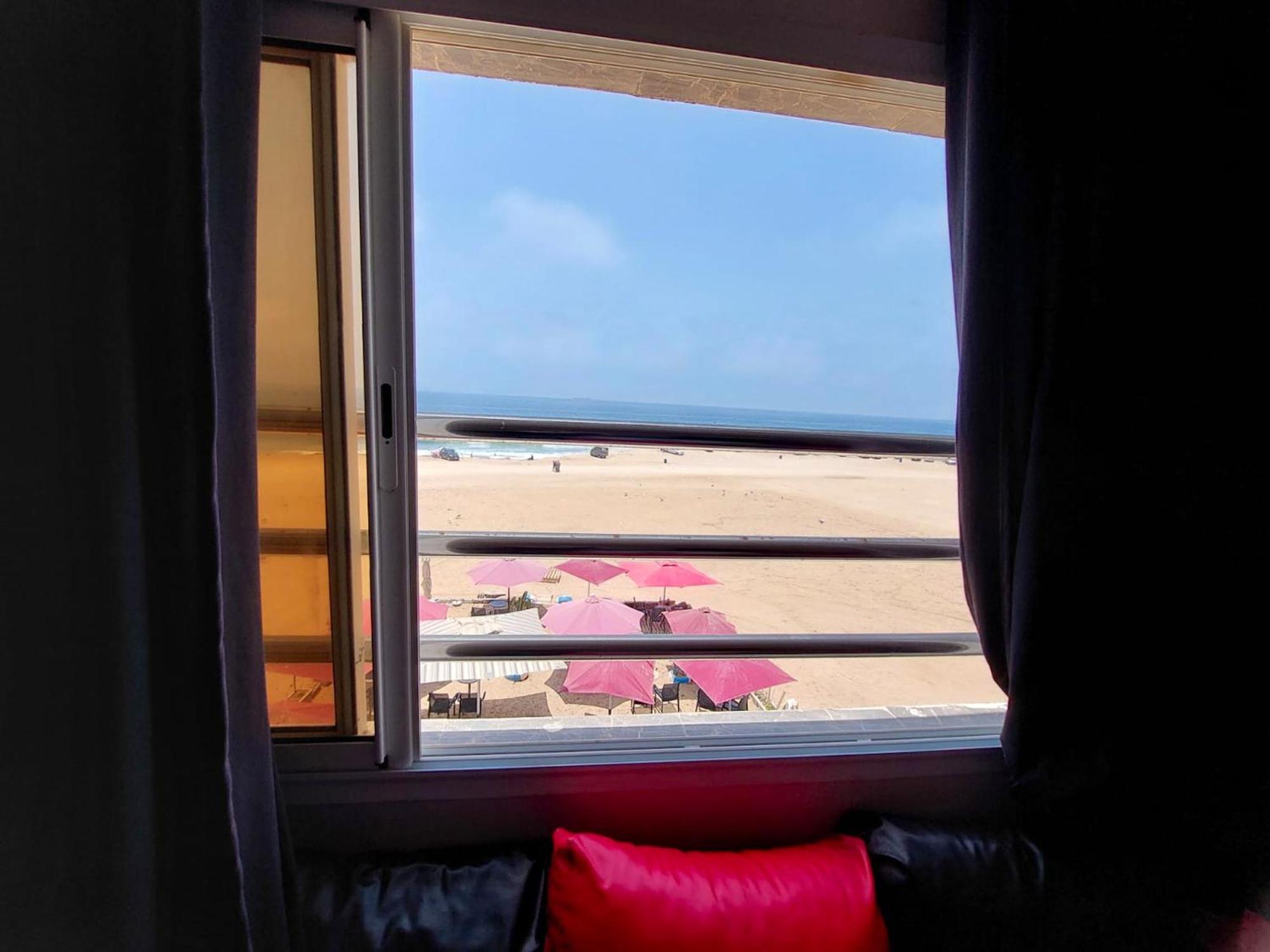 Apartment One Bedroom At 100 M Away From The With Sea View And Enclosed Garden *