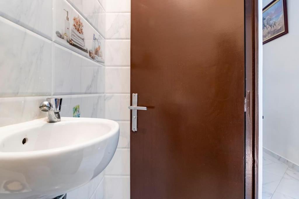 Appartement Chaleureux Et Calme, Parking, Jardin Agadir