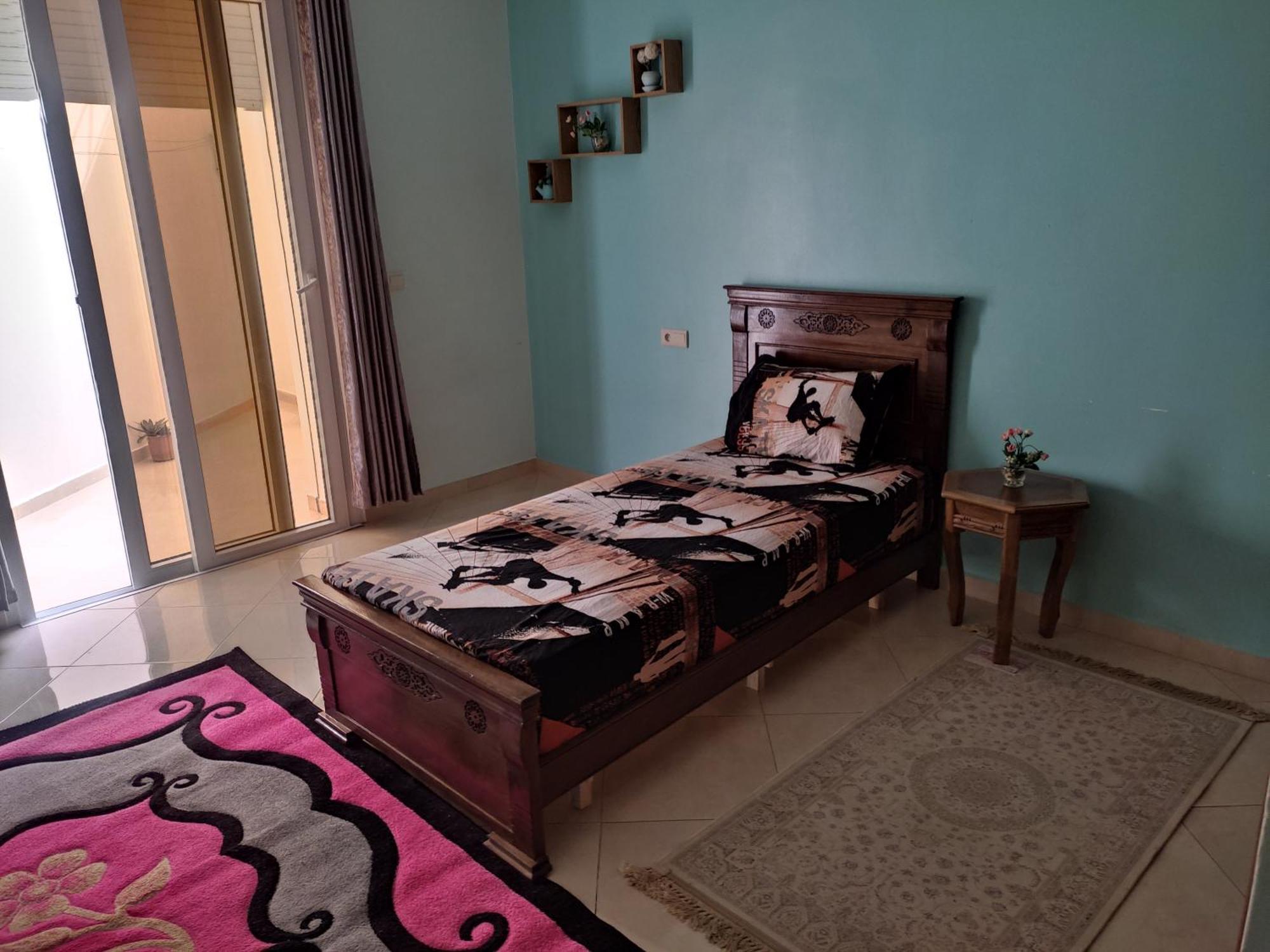 Apartment 3 *