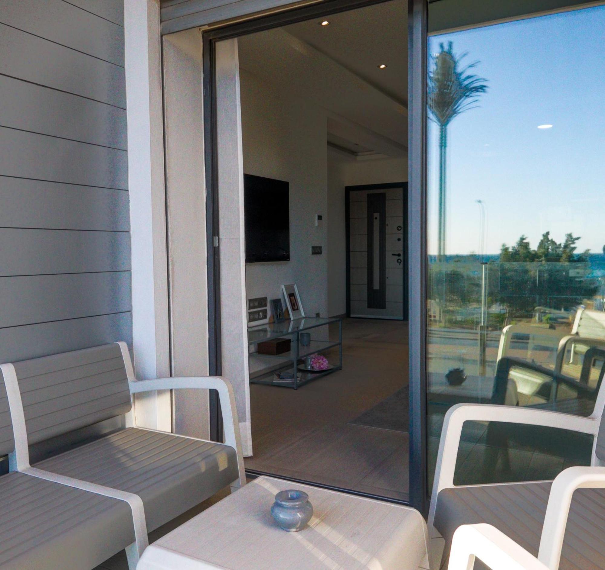 Dassine View - Luxe - - 5 Px Apartment *