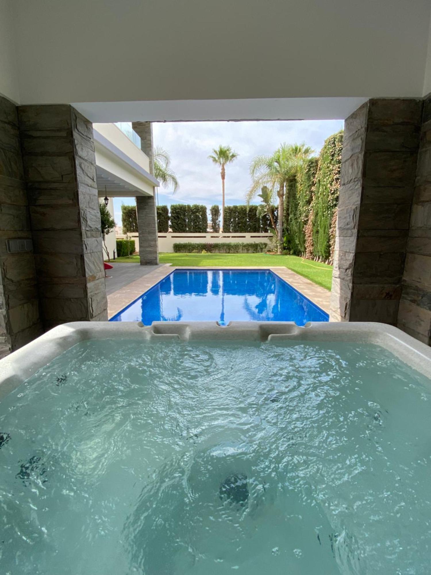 Luxurious With 5 Bedrooms In Agadir