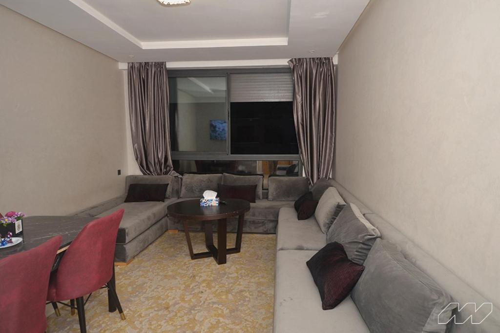 A Bay 2 Meuble * Agadir