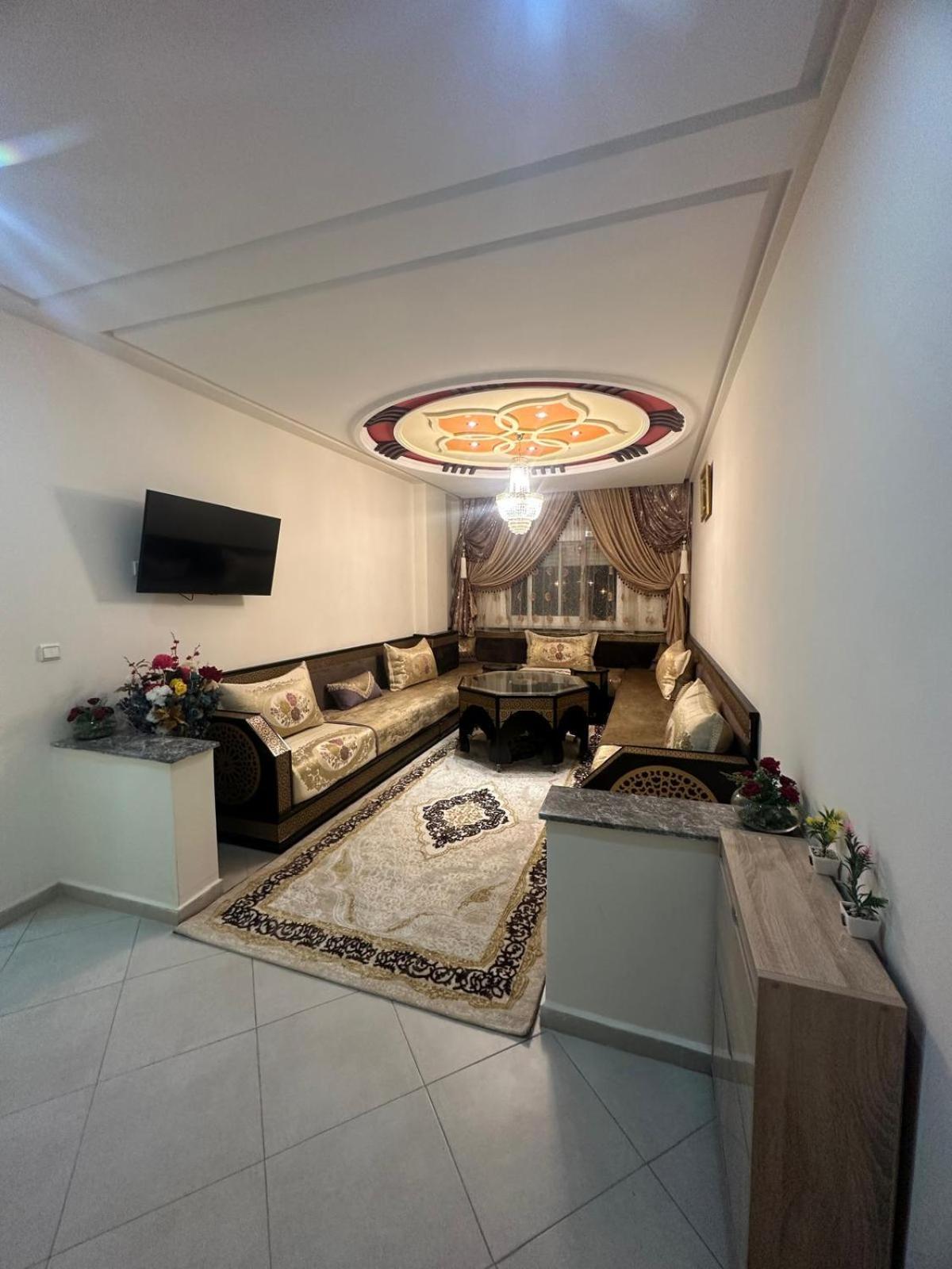 Apartment Only For Families *