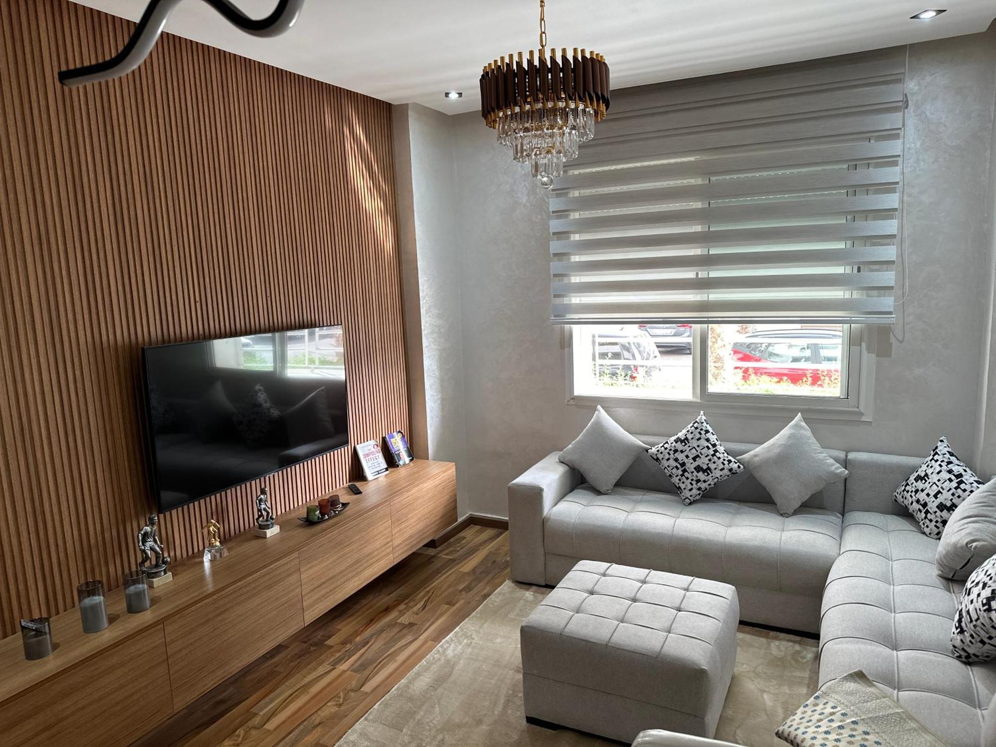 Apartment Your Ideal Pool Access Airport Service Self Check-in & Pristine Comfort