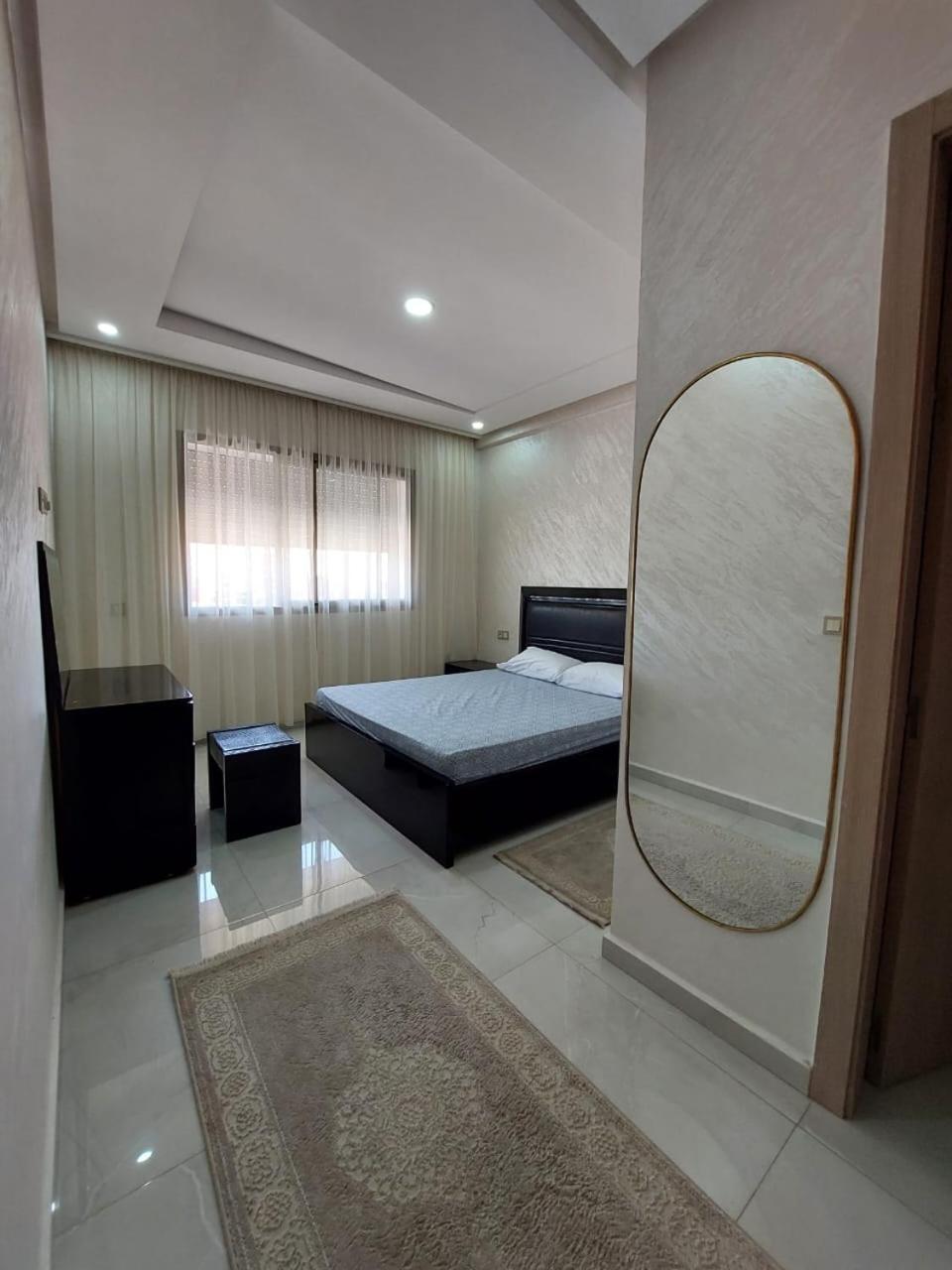 Family Modern Flat Near Mcdo & *