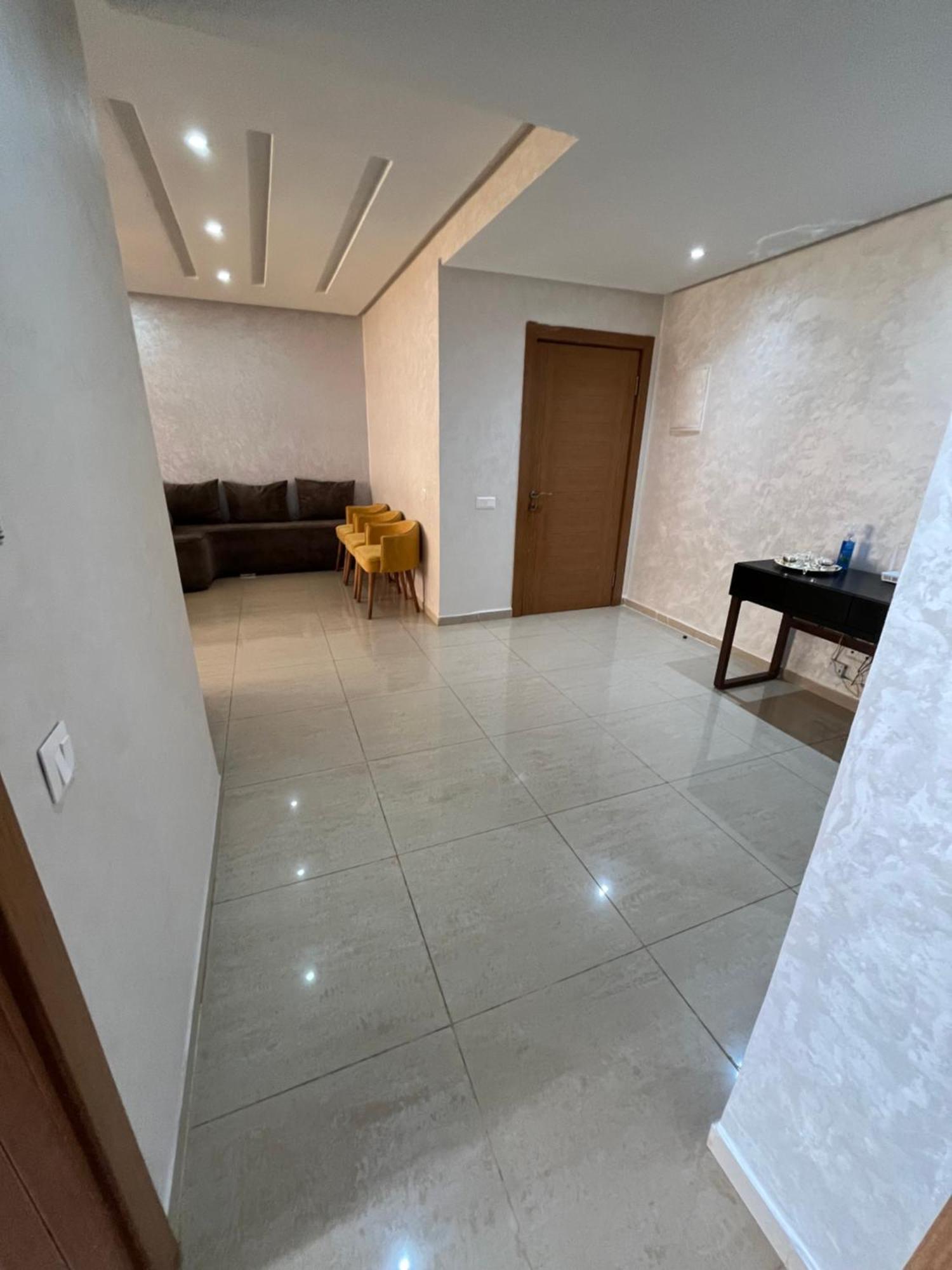 Islane Apartment *