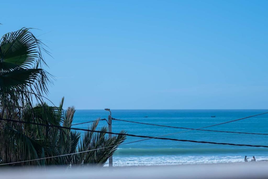 Lovers' Dream - Live Right By The Sea Apartment