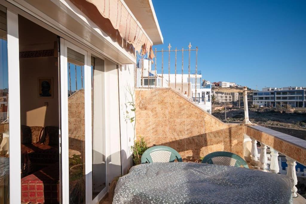Apartment Lovers' Dream - Live Right By The Sea