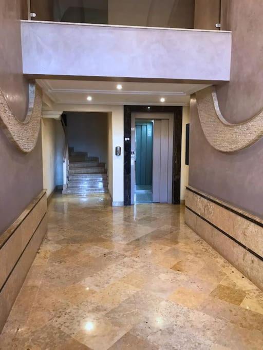 Amazing Beautiful & Luxurious In Touristic Area Apartment