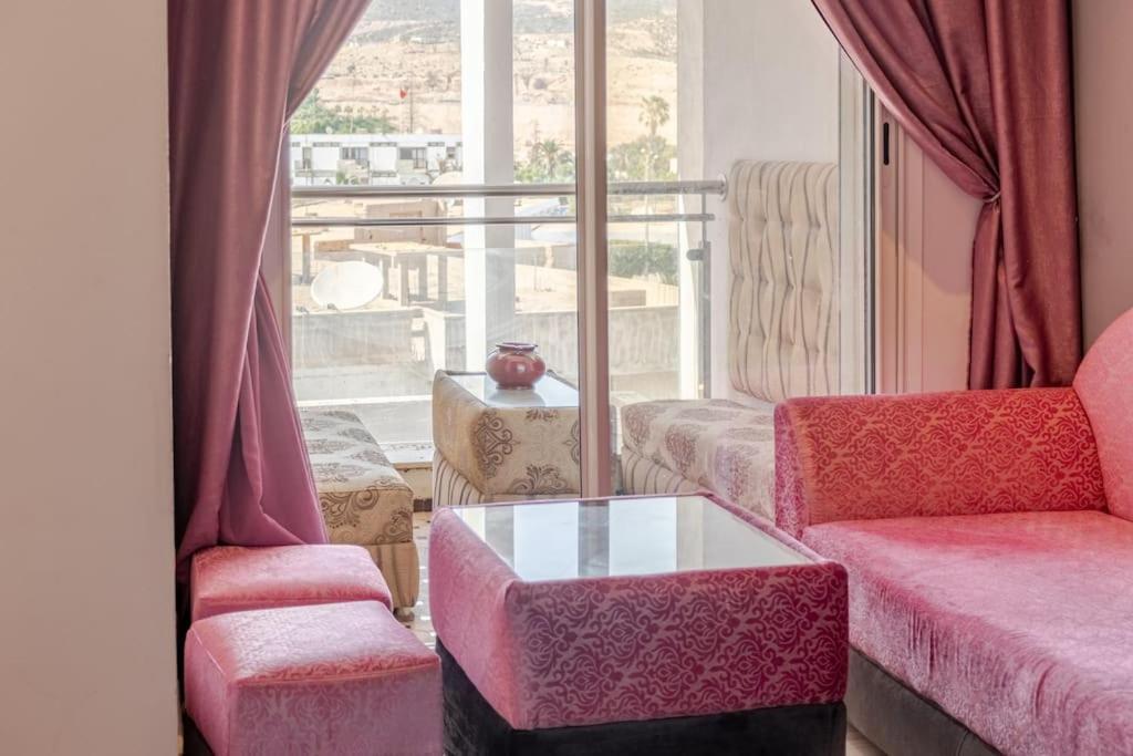 Apartment Amazing Beautiful & Luxurious In Touristic Area