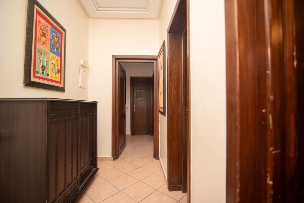 Apartment 2 Mins To & Attractions