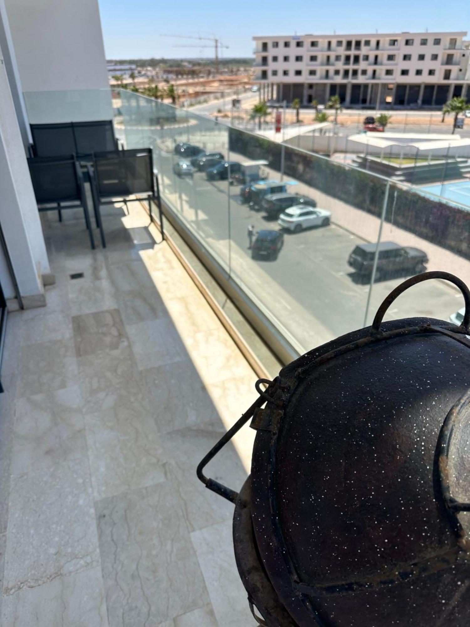 Bay 2 Apartment *