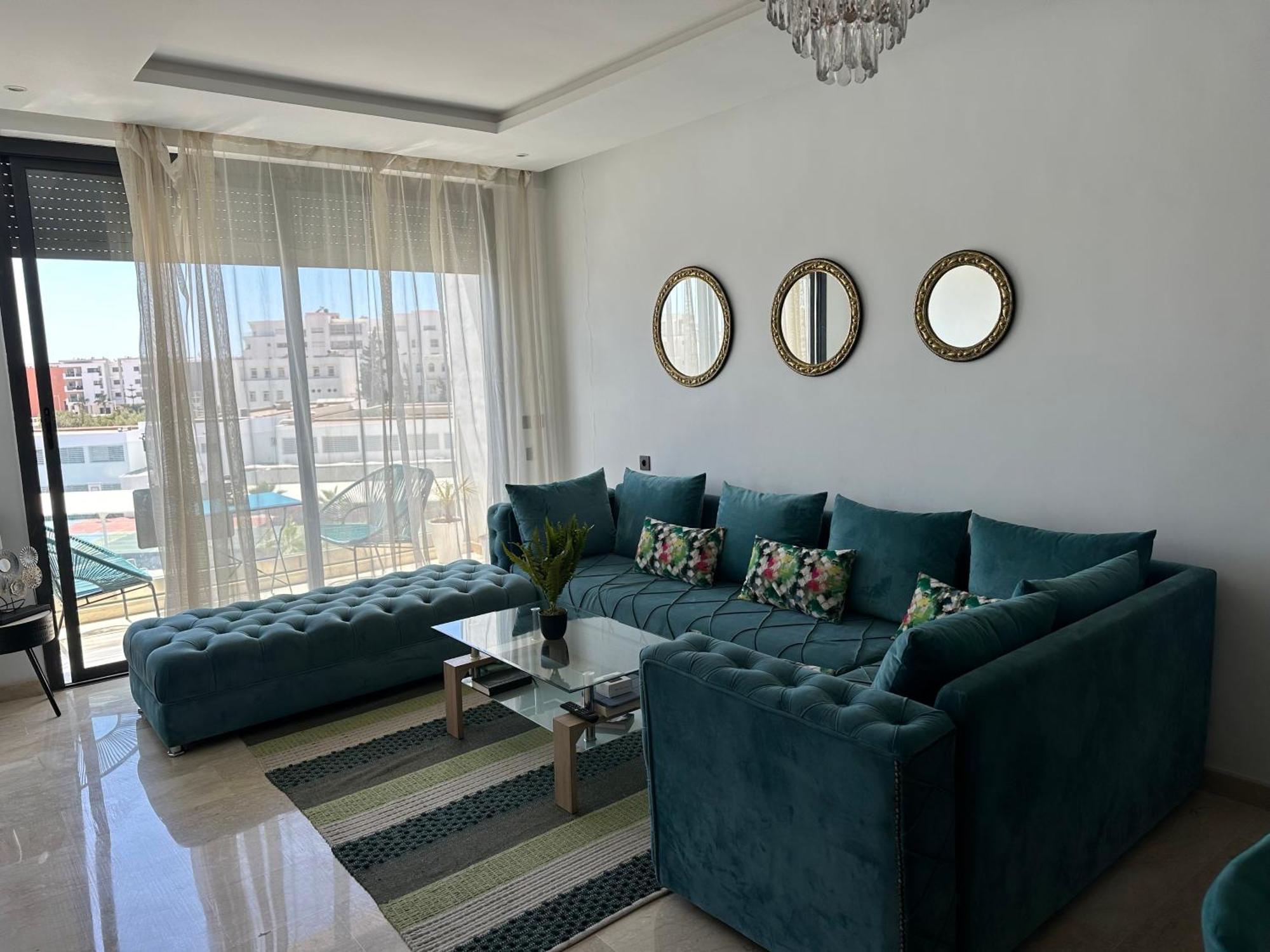 Apartment Bay 2 *