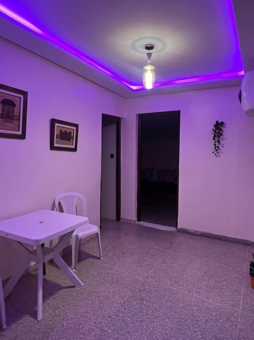 Au Centre En Face Du Souk Apartment
