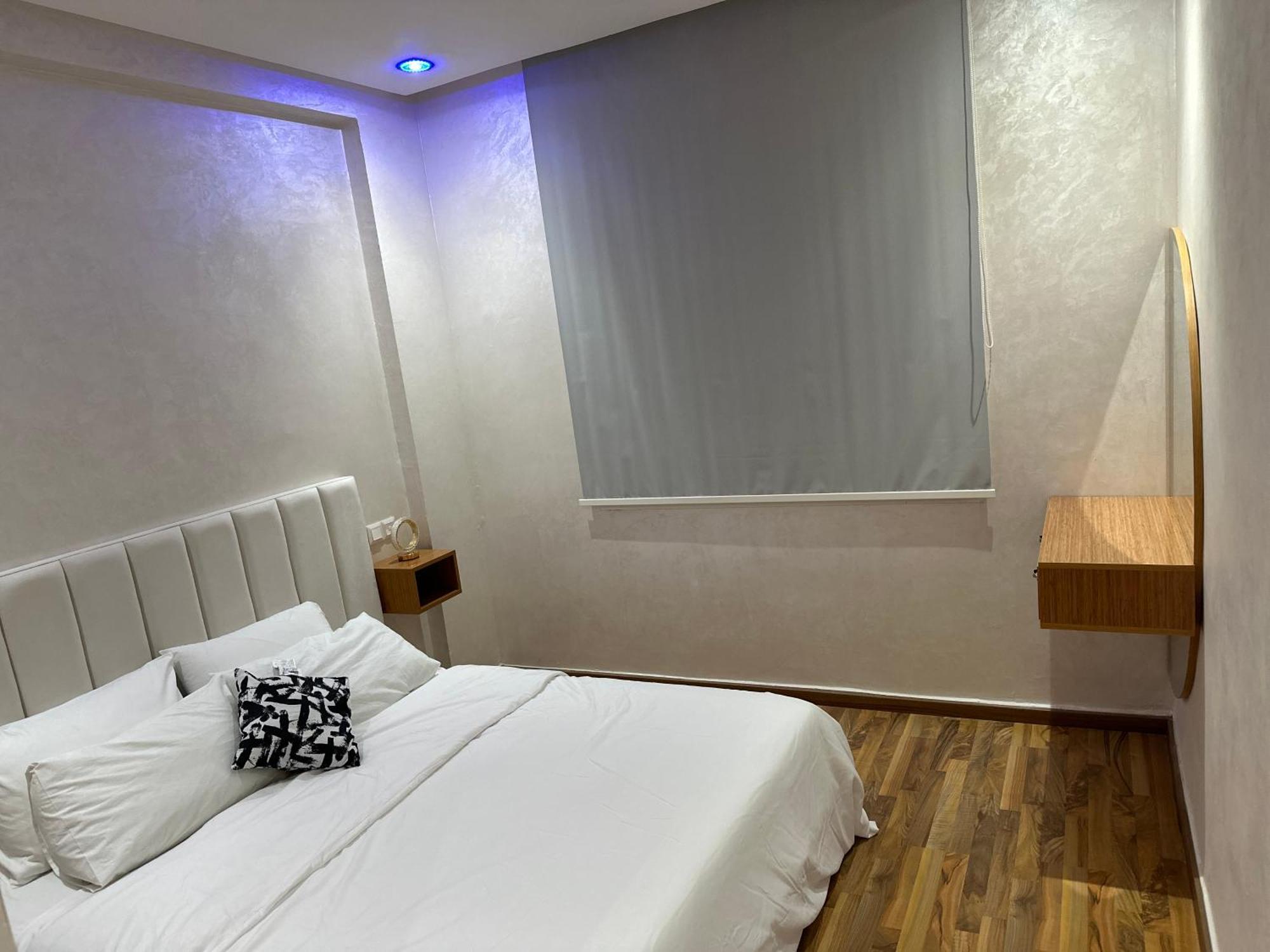 Your Ideal Pool Access Airport Service Self Check-in & Pristine Comfort *