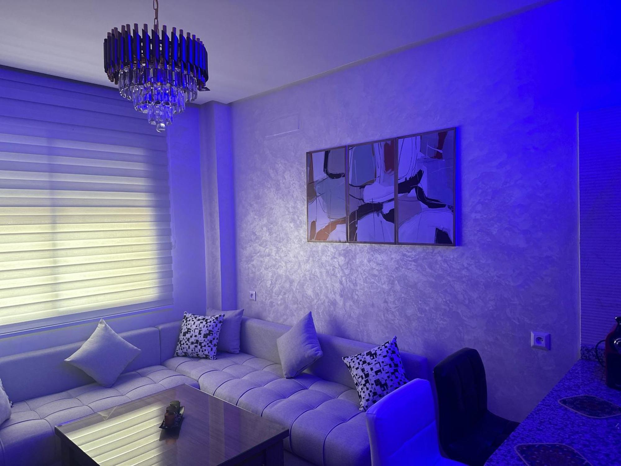 Modern Pool Service Airport Shuttle Easy Check-in Cozy Beds 7 Min From Marina Apartment *