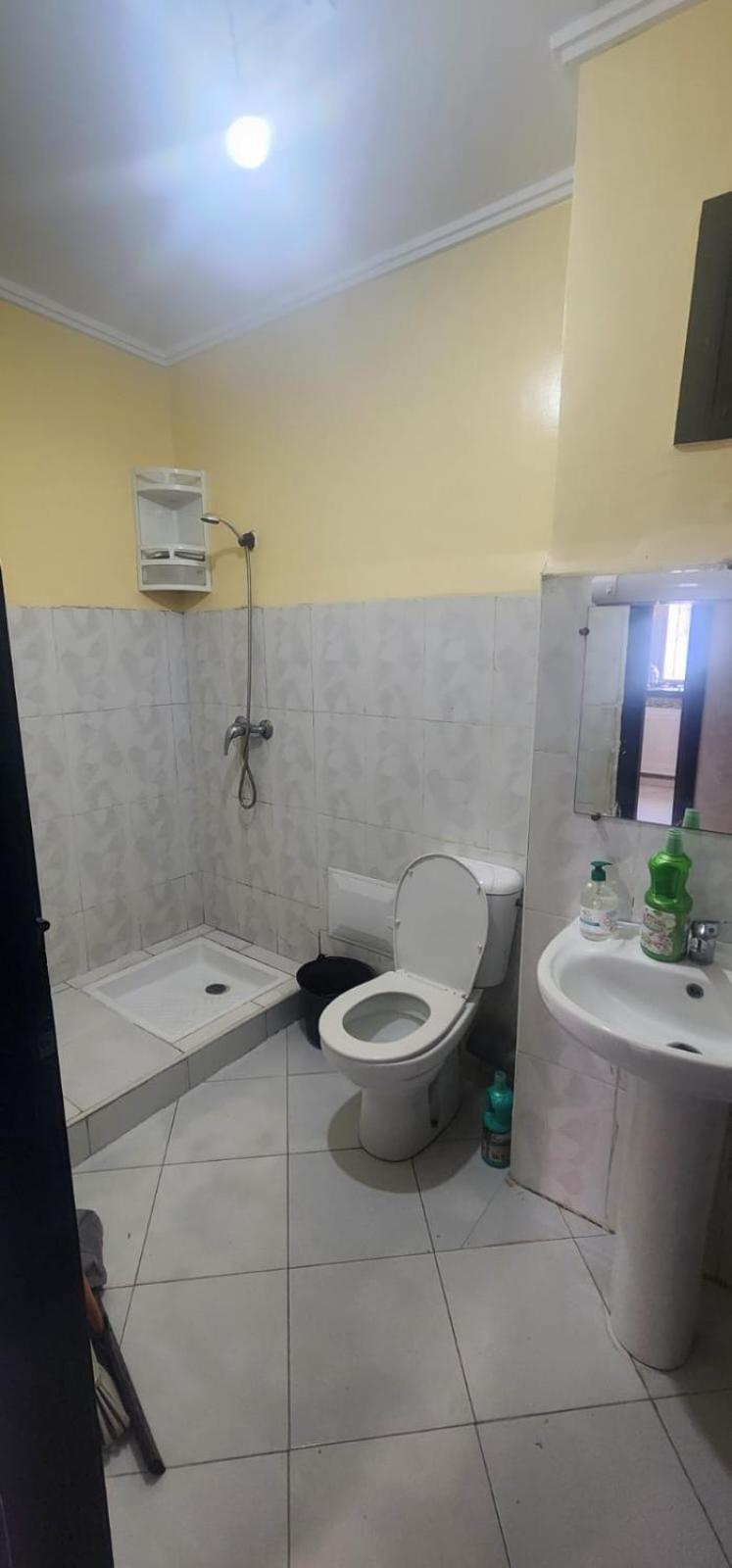 اقامه جنان ادرار Apartment *