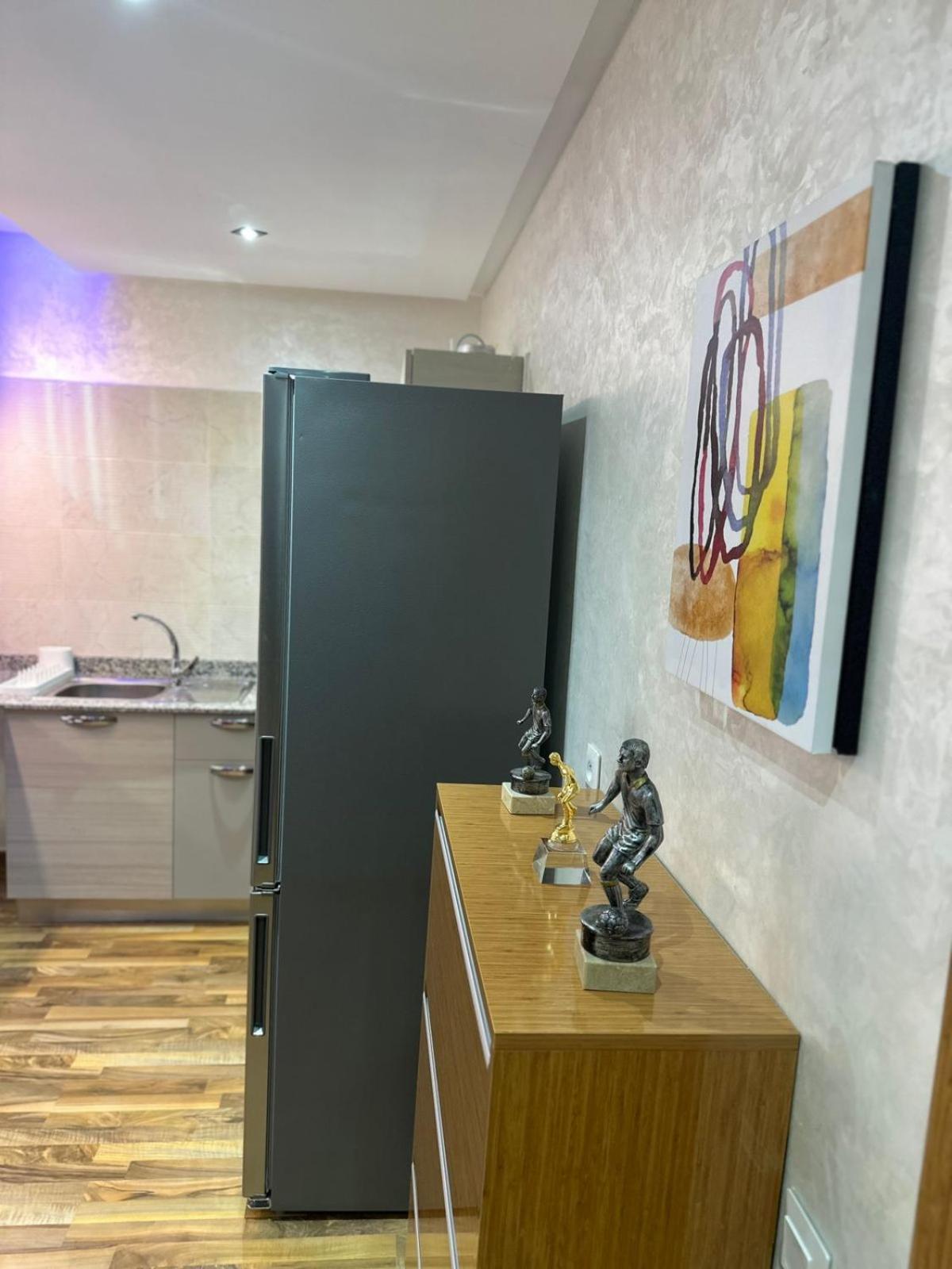 Your Ideal Pool Access Airport Service Self Check-in & Pristine Comfort Apartment *