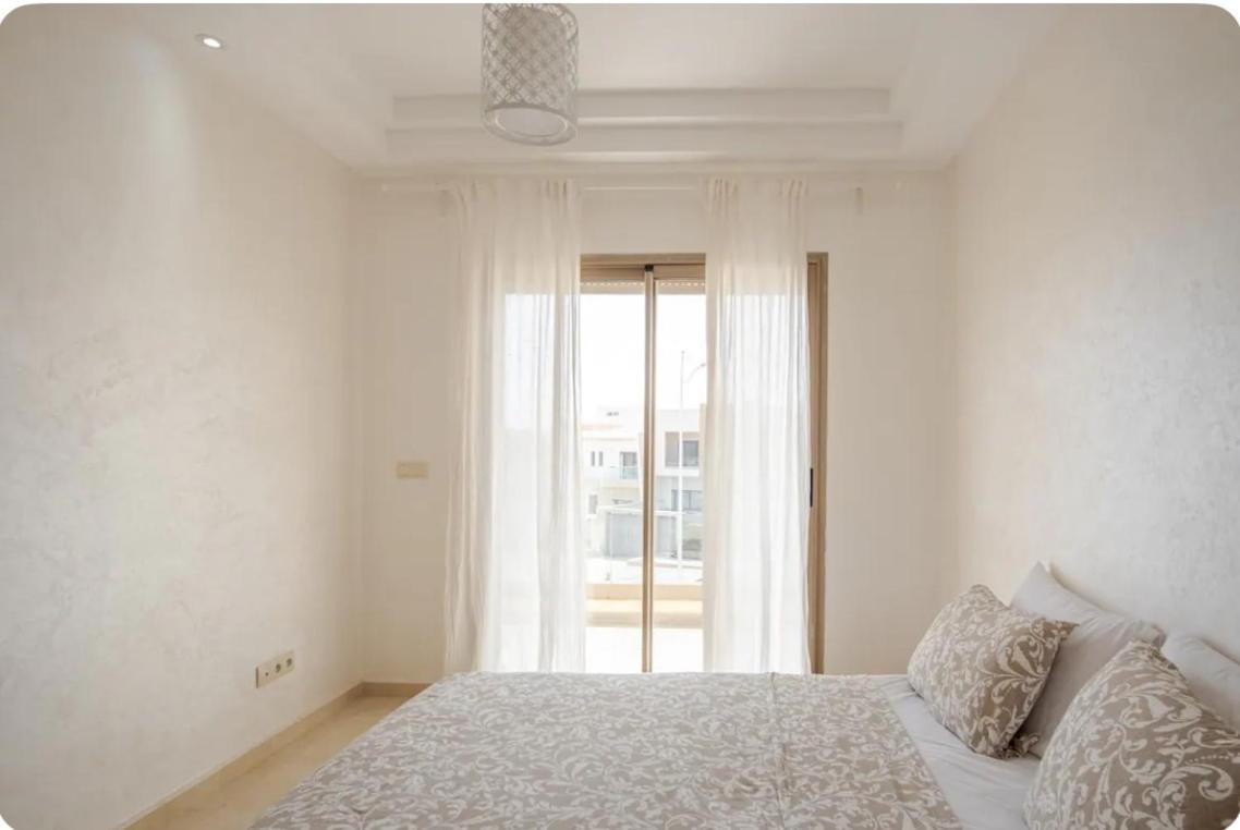 Villa De Luxe - *