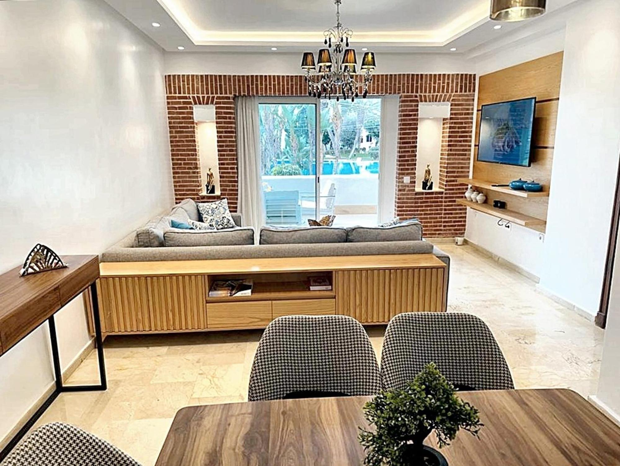 Charming With Shared Pool *
