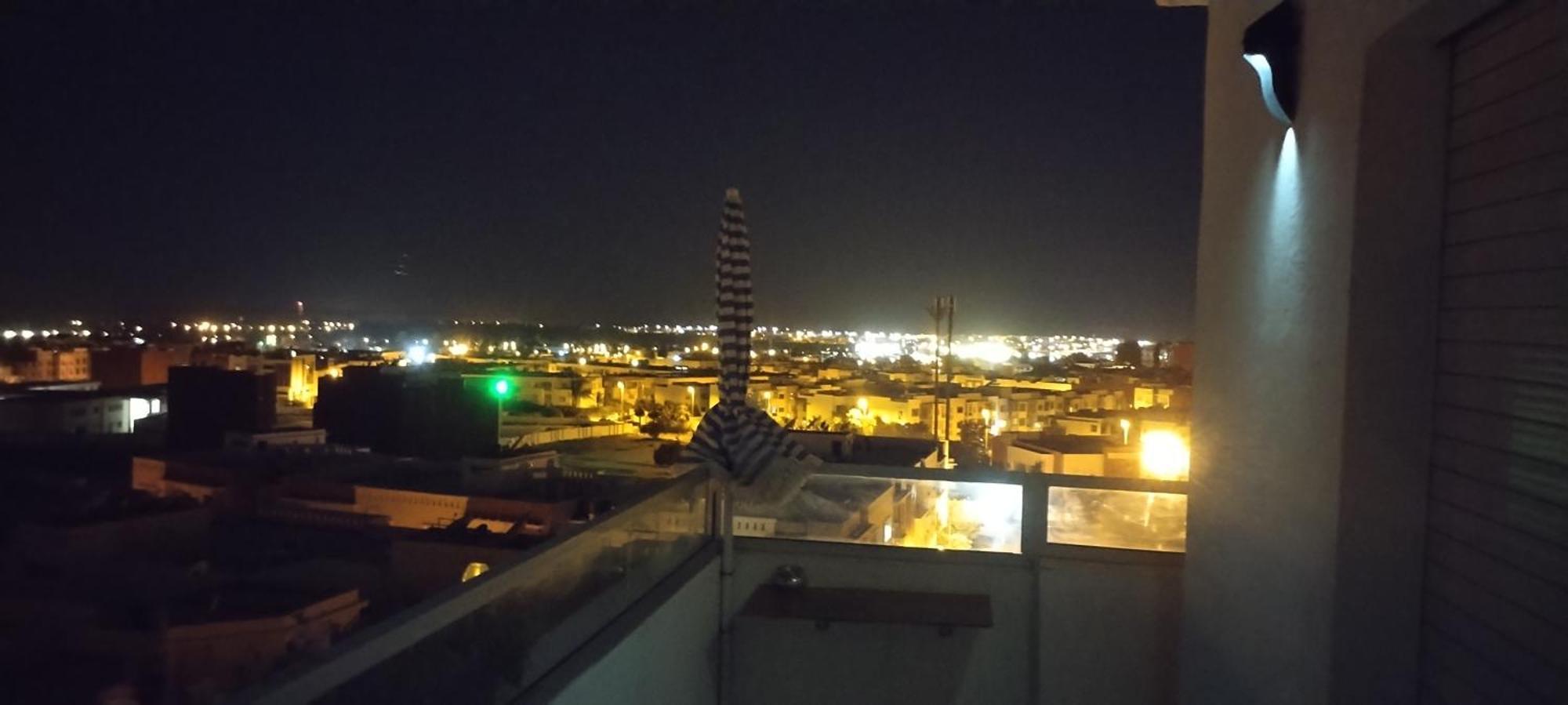 Large Sea View Studio Apartment *