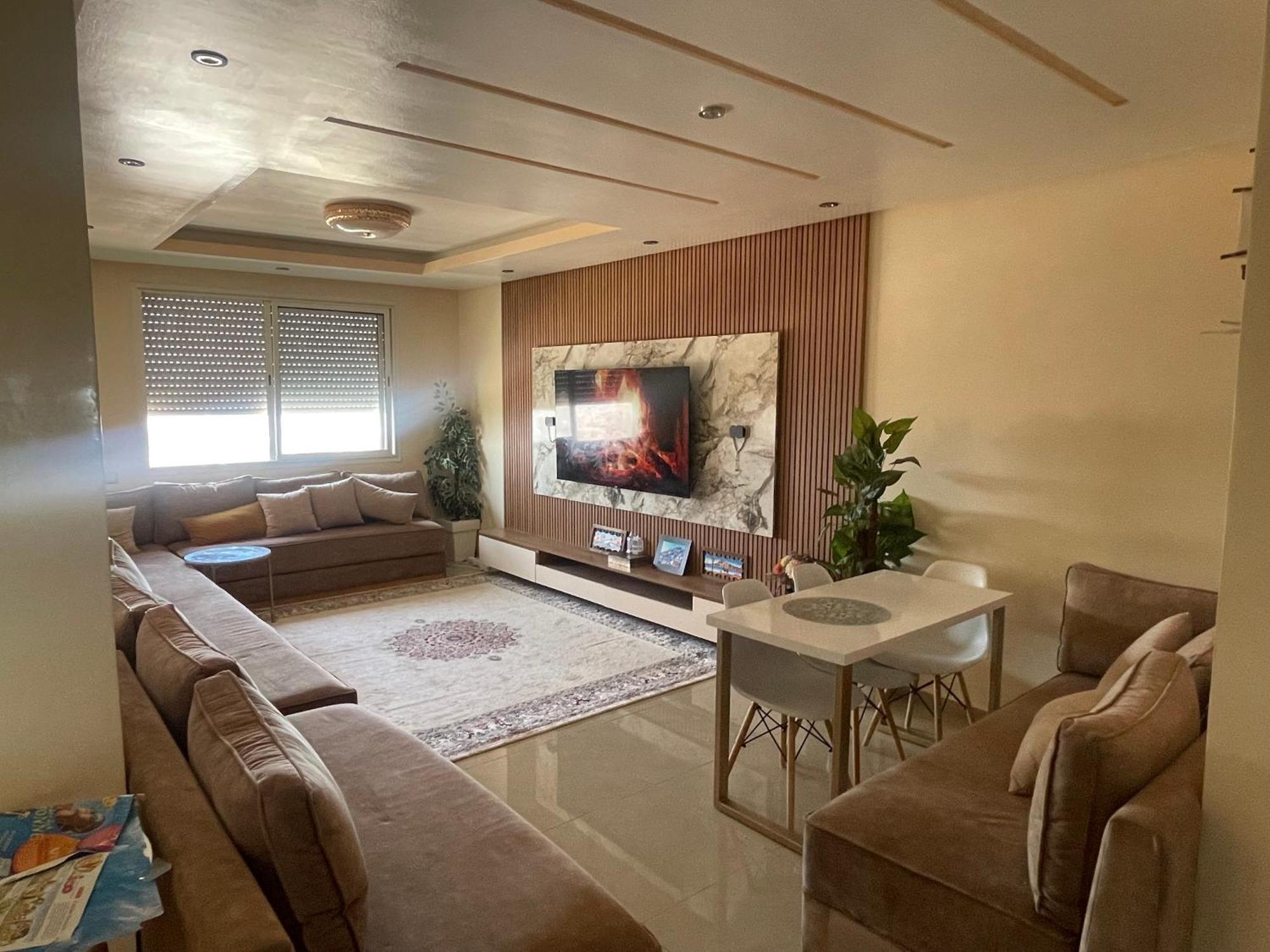 Islane Apartment