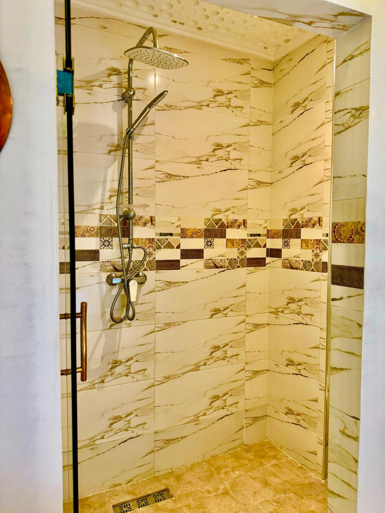 مارينا Apartment *