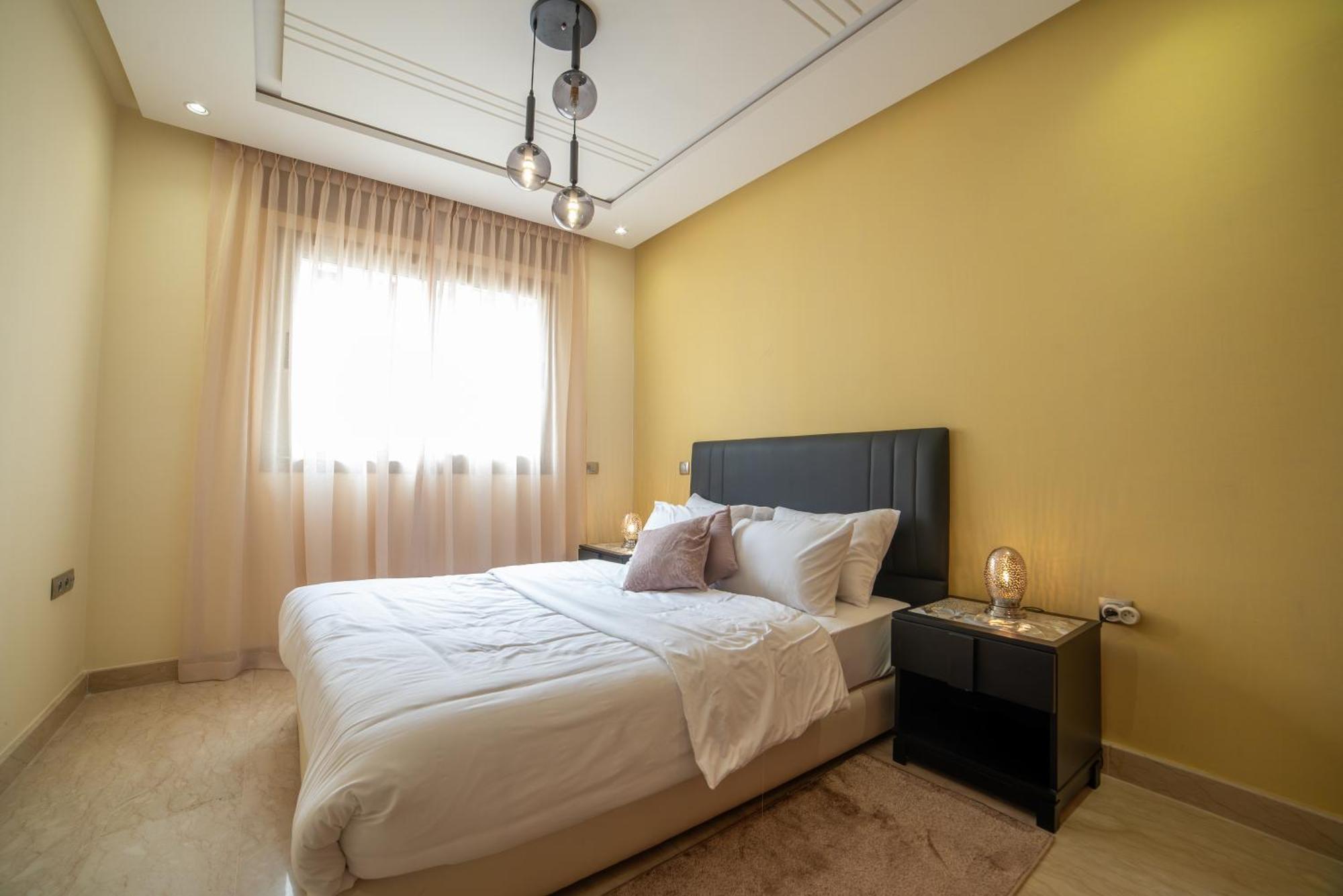 Luxury Seafront 101sqm With Wi-fi And Parking *