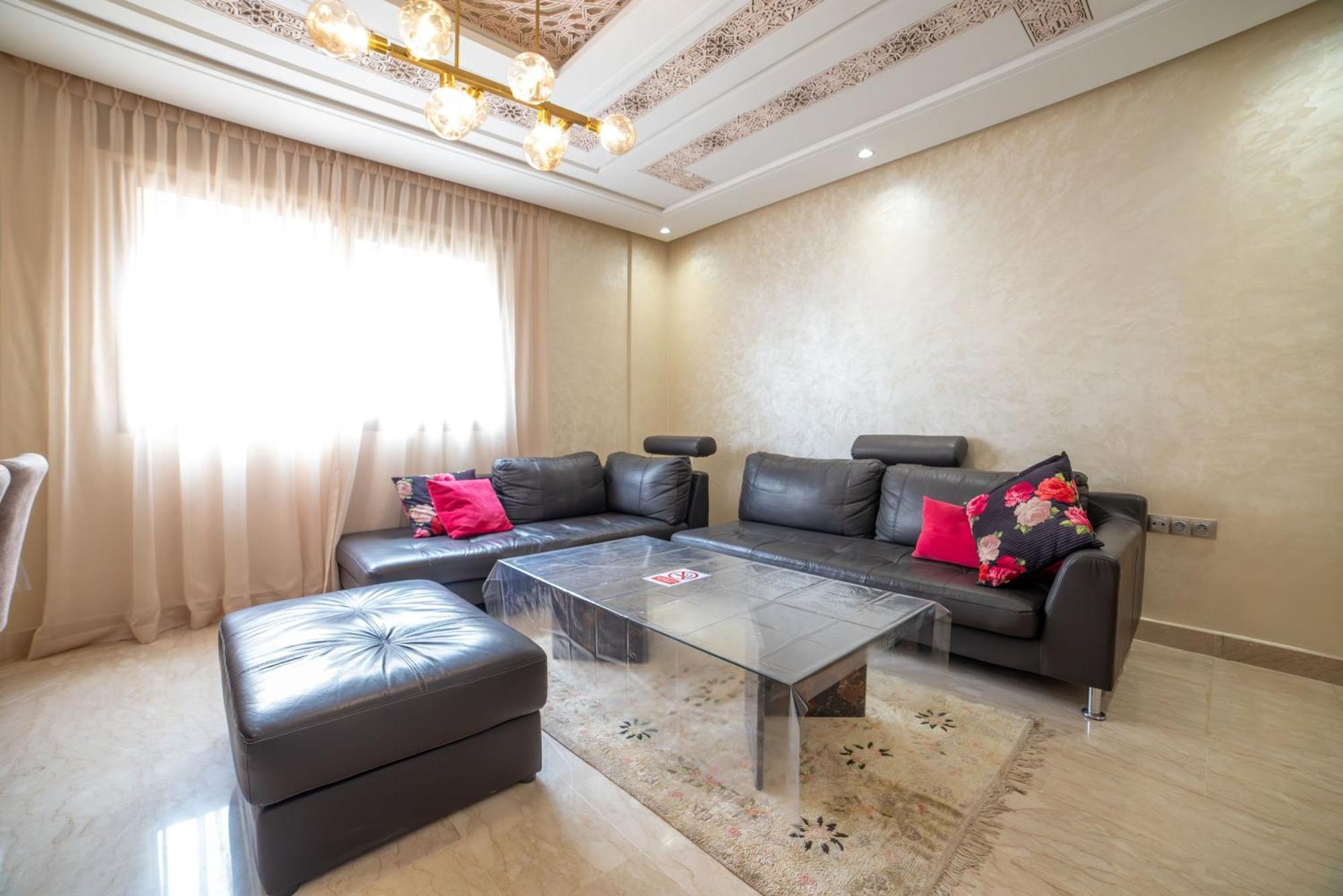 Apartment Luxury Seafront 101sqm With Wi-fi And Parking
