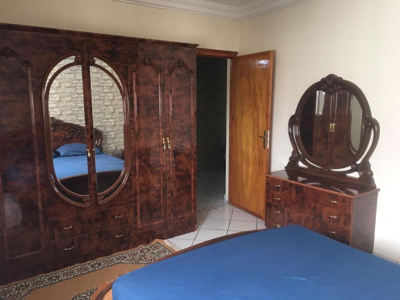 Apartment Spacieux Et Bien Desservi A