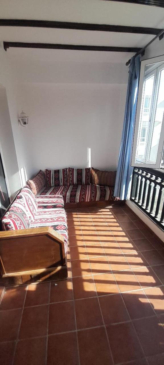 De Luxe A La Marina Apartment