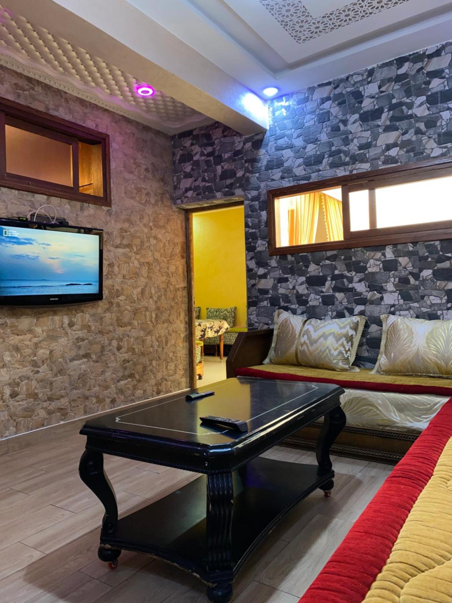 Pres De La 5 Min * Agadir