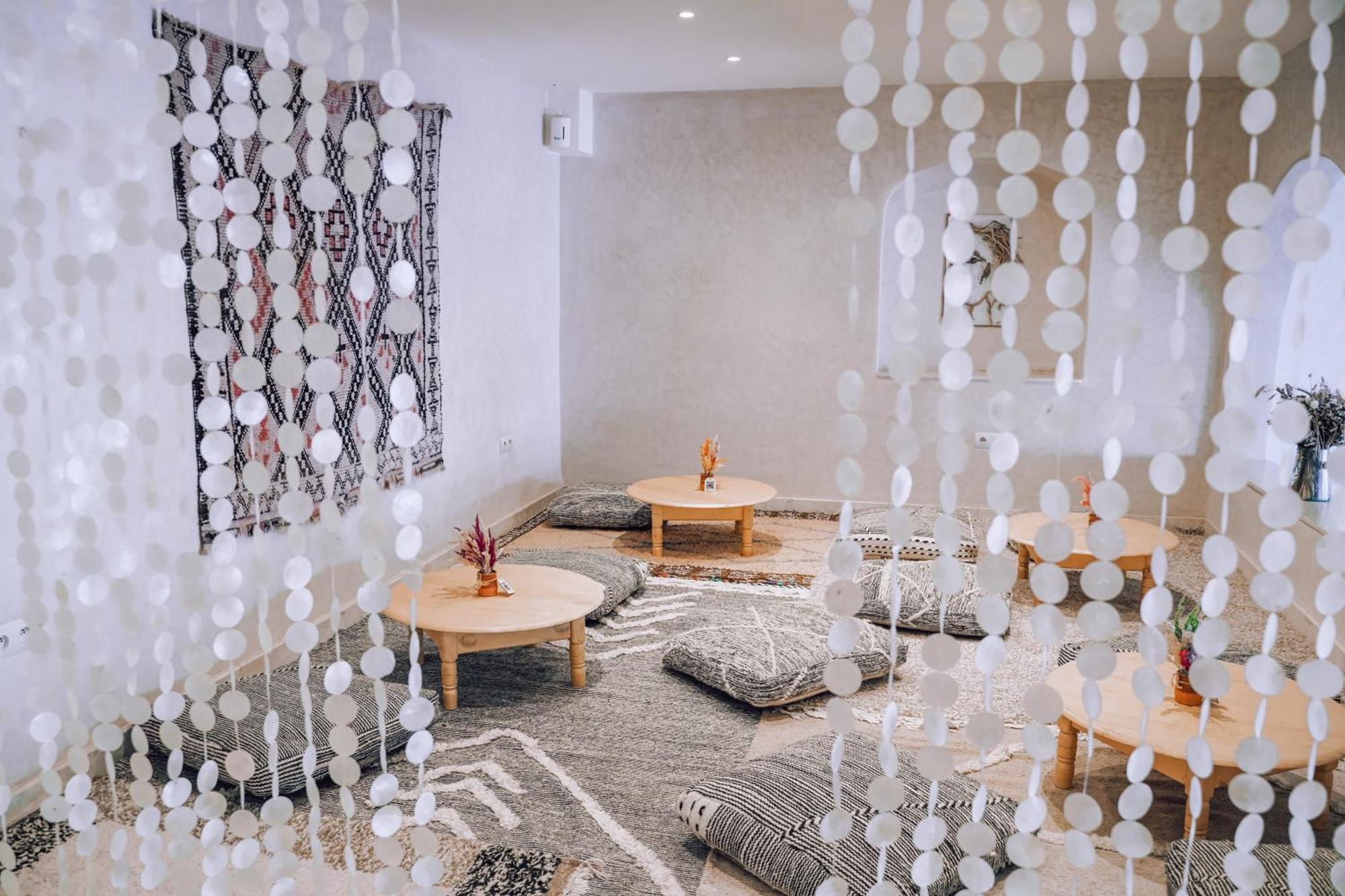 Hotel Seaside By Dfrost Almugar *