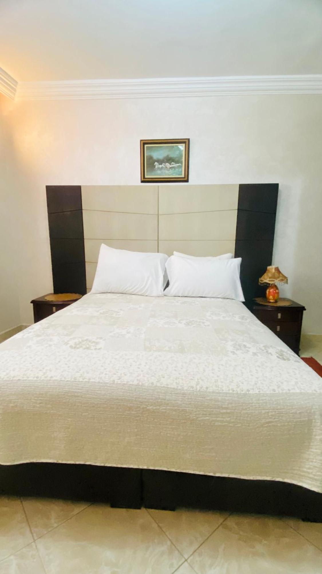 Apartment Charment Au Centre Ville, Internet Fibre, Canal Plus, Chaines Internationales